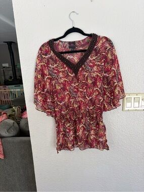 bebe Burgundy Multicolor Chiffon V-Neck Blouse